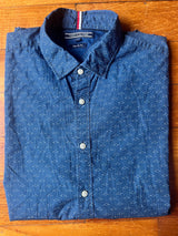 Tommy Hilfiger regular fit shirt, size L M's boutique