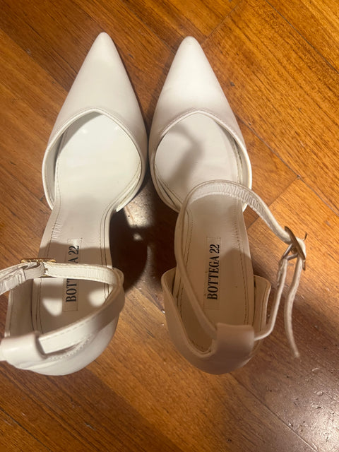 Décolleté slingback bianche Bottega 22