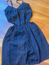 Lace and pleated short dress